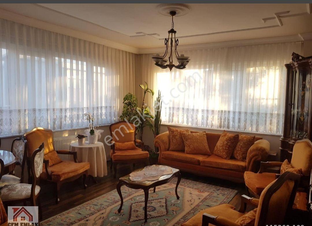 Kemalpaşa Mahallesinde Merkezi Konumda 3+1 145 M2 Satılık Daire - Görsel 15