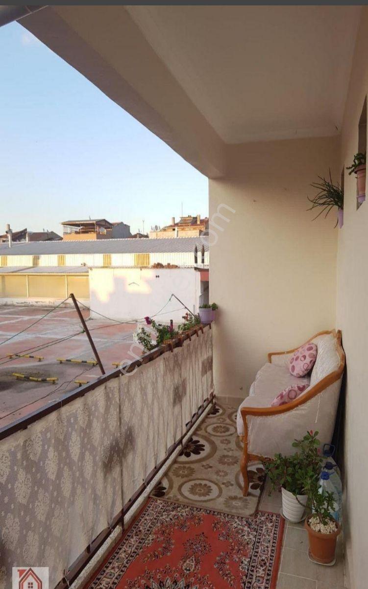 Kemalpaşa Mahallesinde Merkezi Konumda 3+1 145 M2 Satılık Daire - Görsel 8