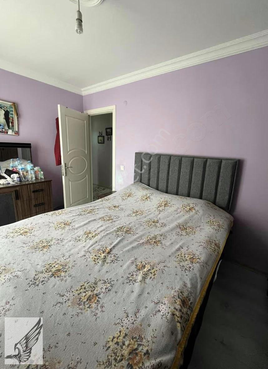Seferihisar'da Geniş M² Kapalı Mutfak Ara Kat 3+1 Satılık Daire - Görsel 3
