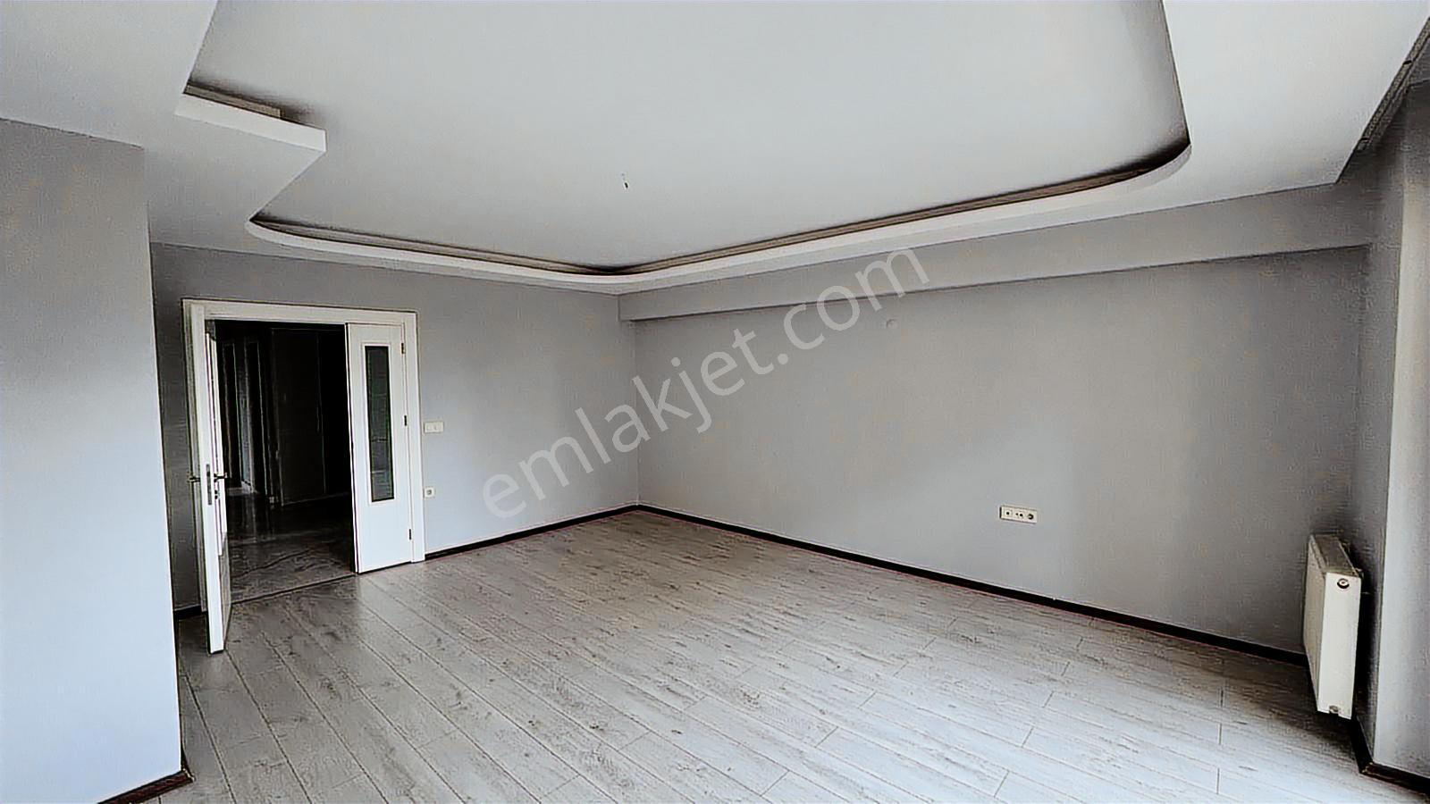 23 Nisan Mahallesi Anılpark Sitesinde Arakat 3+1 Daire - Görsel 2