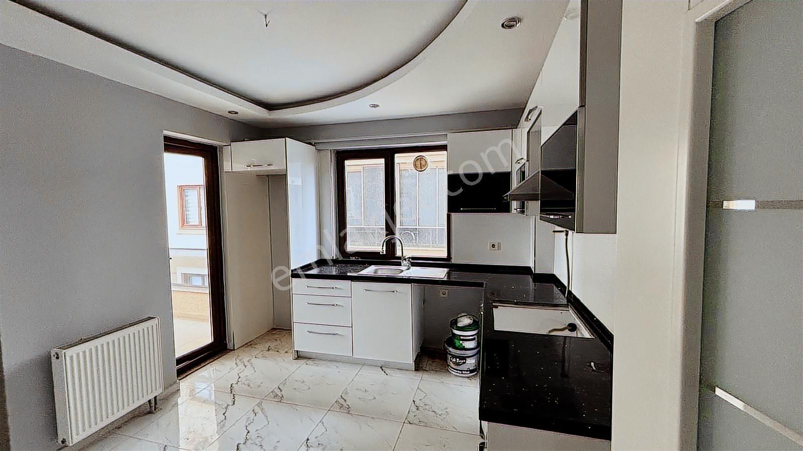 23 Nisan Mahallesi Anılpark Sitesinde Arakat 3+1 Daire - Görsel 23