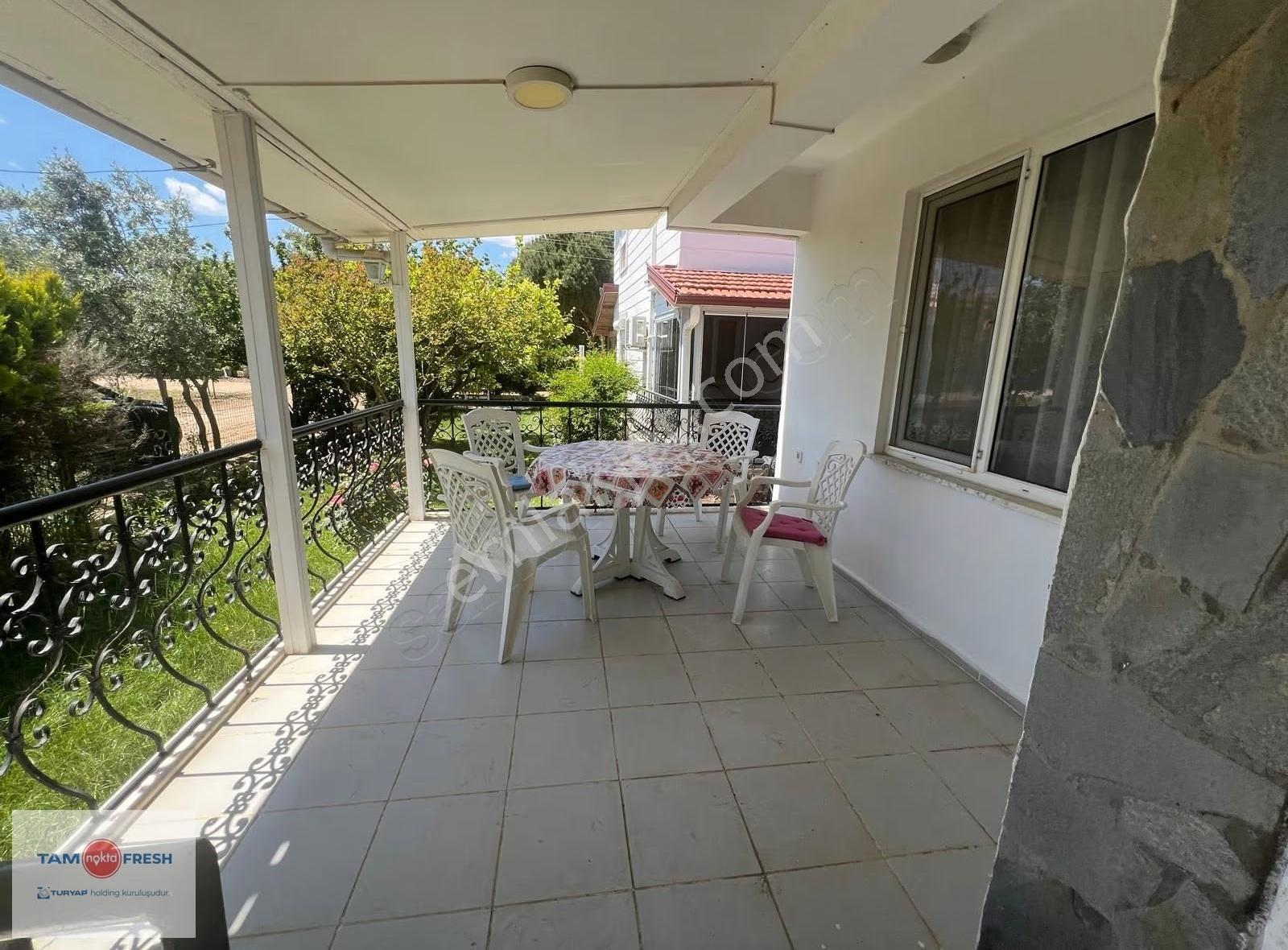 Urla Torasan'da Site İçi Kiralık Villa - Görsel 14