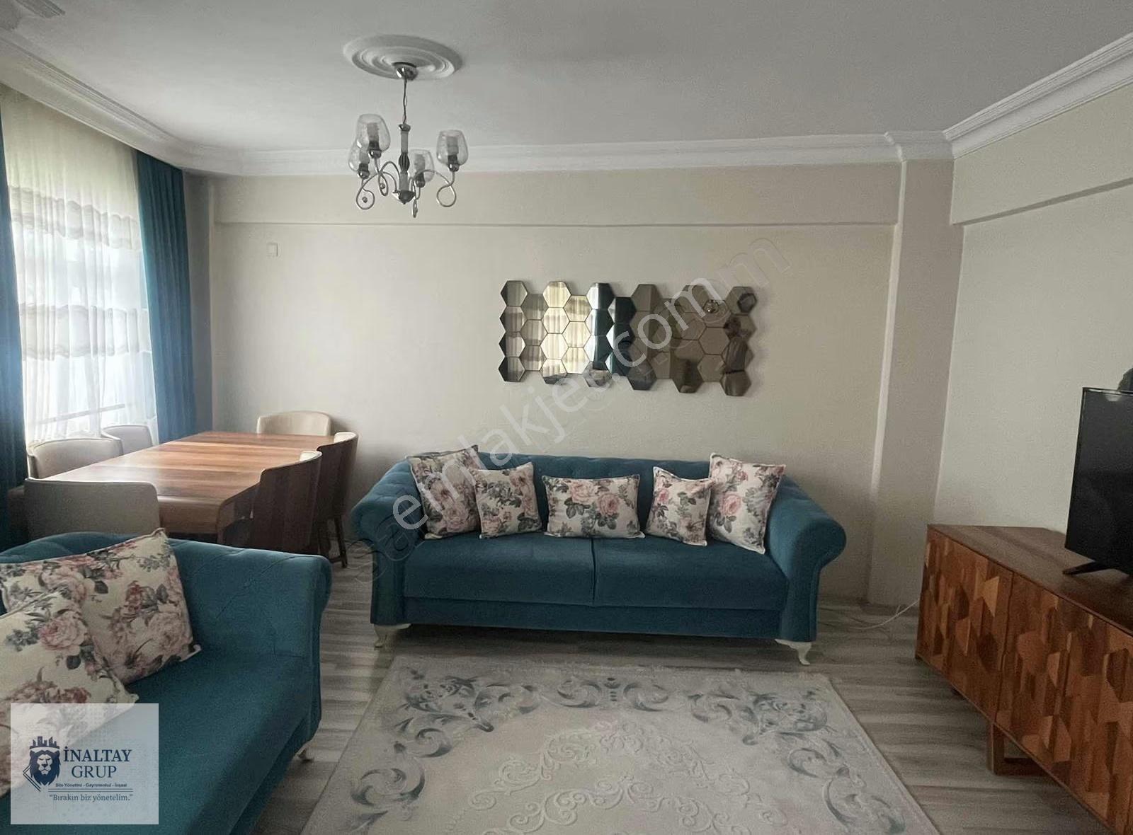 İzmit Merkezde Ful Eşyalı 3+1 Kiralık Daire