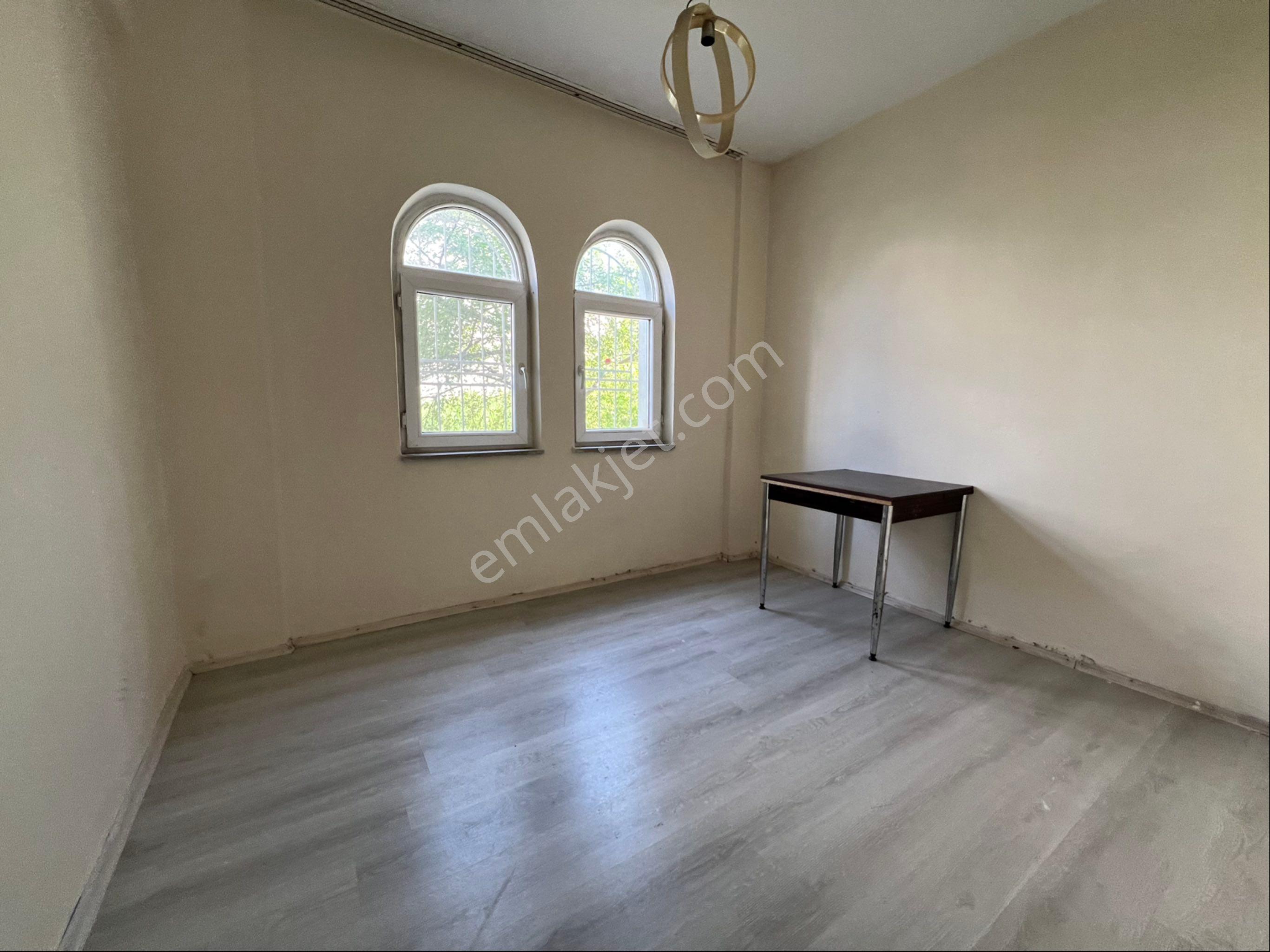 Roma’ Dan Fatih Mh Kiralık Daire - Görsel 14