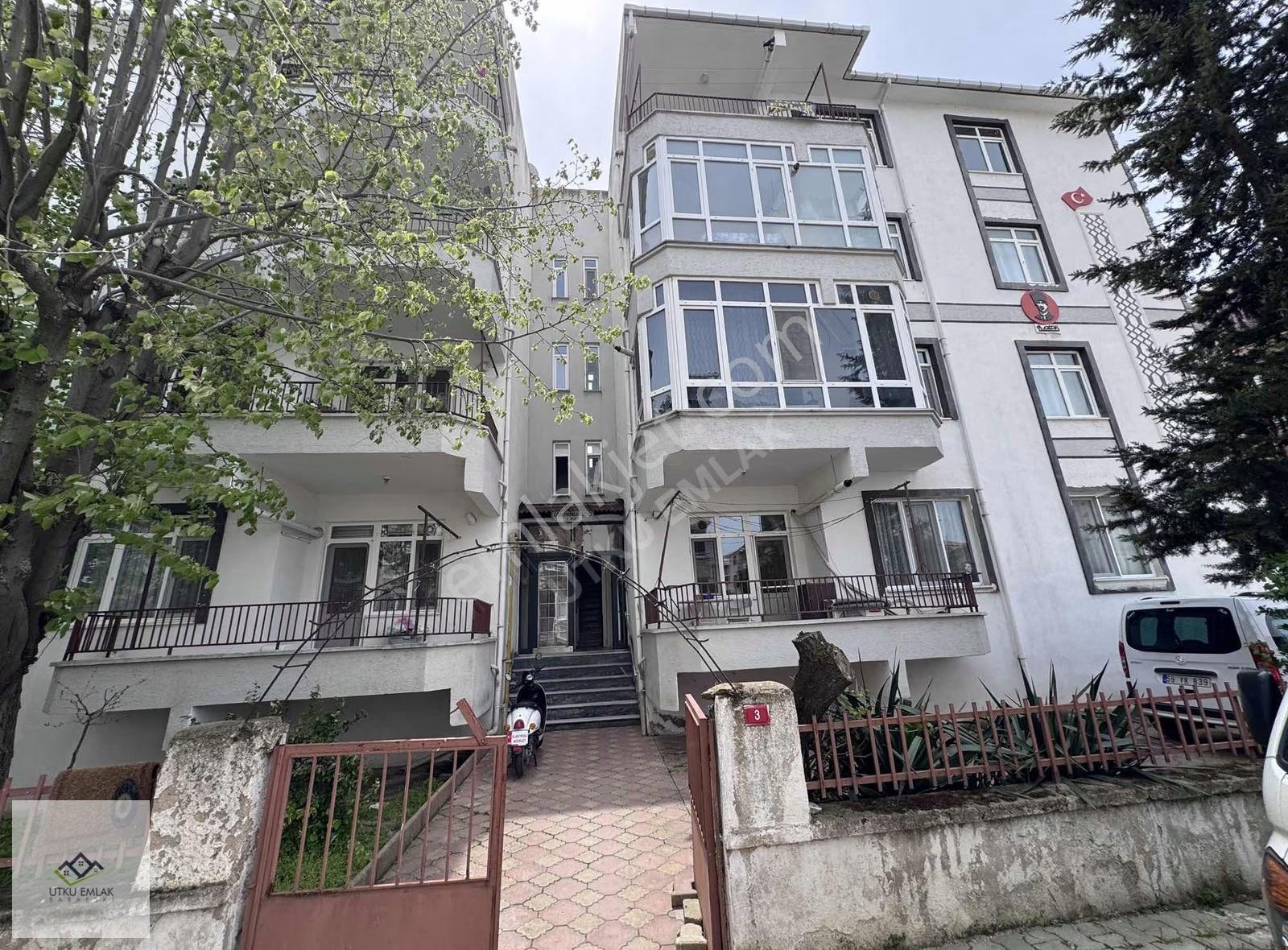Utku Emlak'tan Babaeski Kurtuluş Mahallesinde 3+1 Ara Kat Daire