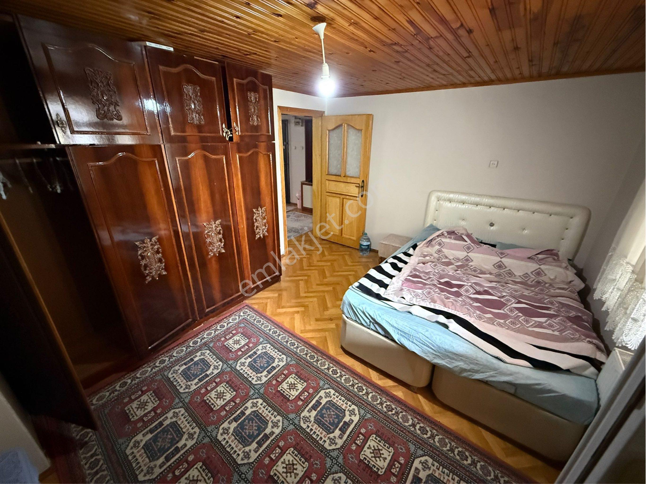 Uğurmumcu Mah 2+1 100 M2 Eşyalı Tramvaya 3 Dk Kiralık Çatı Katı Daire - Görsel 17