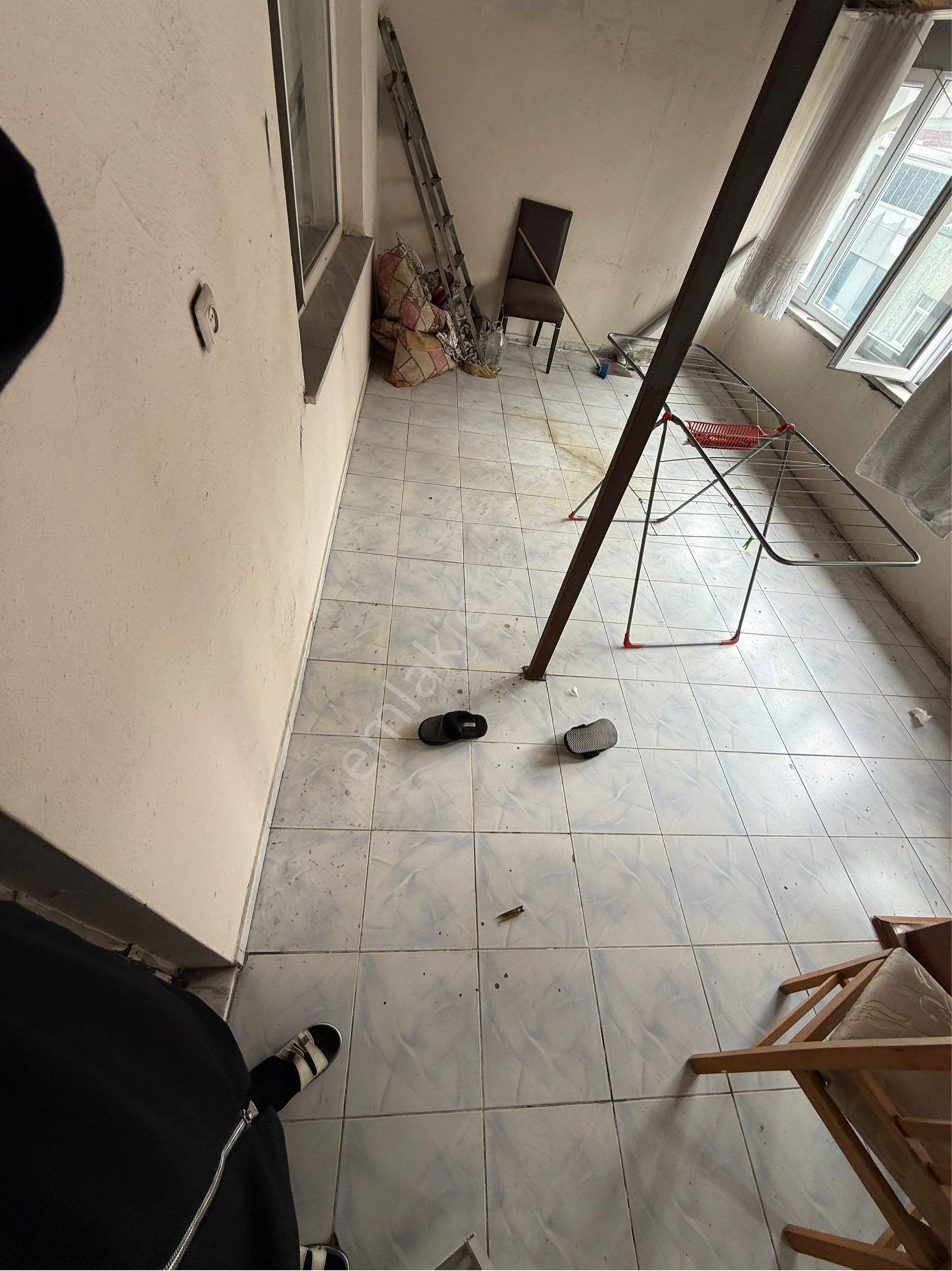 Uğurmumcu Mah 2+1 100 M2 Eşyalı Tramvaya 3 Dk Kiralık Çatı Katı Daire - Görsel 8
