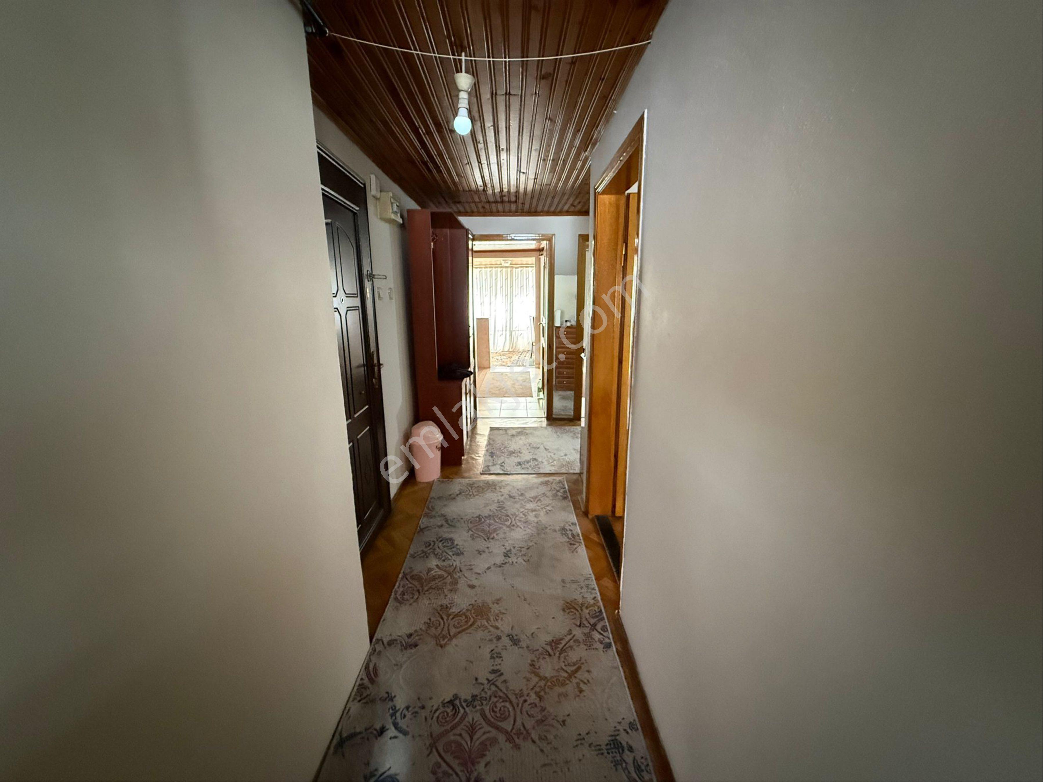 Uğurmumcu Mah 2+1 100 M2 Eşyalı Tramvaya 3 Dk Kiralık Çatı Katı Daire - Görsel 12