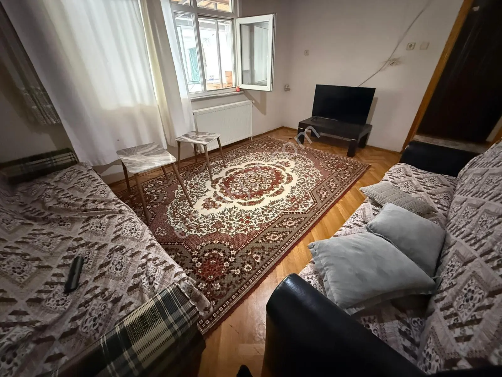 Uğurmumcu Mah 2+1 100 M2 Eşyalı Tramvaya 3 Dk Kiralık Çatı Katı Daire - Görsel 4