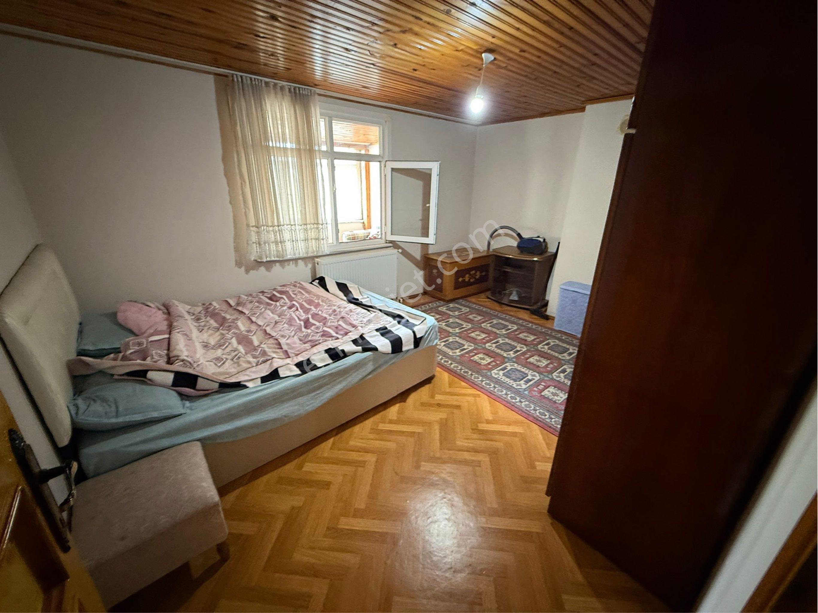 Uğurmumcu Mah 2+1 100 M2 Eşyalı Tramvaya 3 Dk Kiralık Çatı Katı Daire - Görsel 14