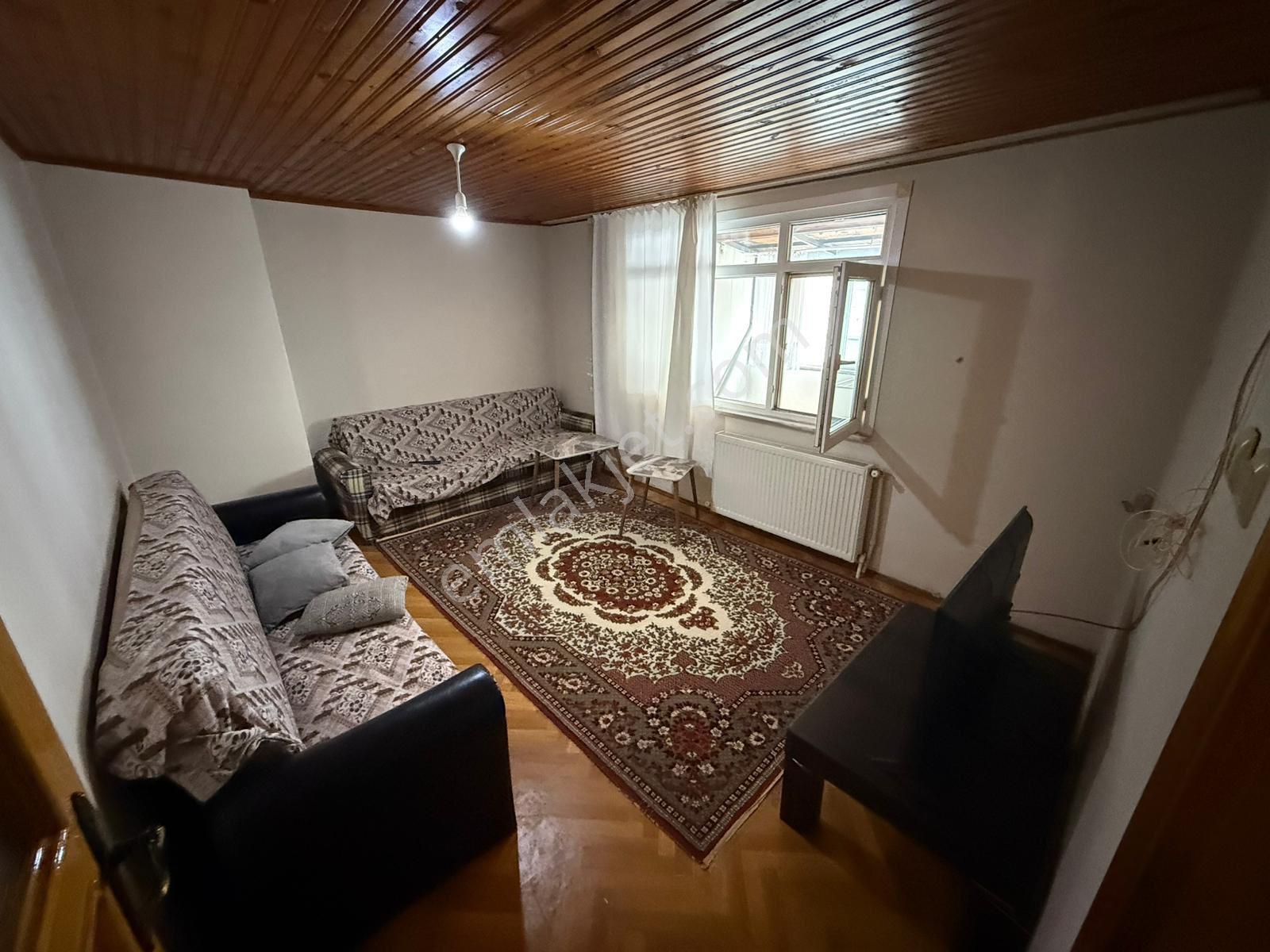 Uğurmumcu Mah 2+1 100 M2 Eşyalı Tramvaya 3 Dk Kiralık Çatı Katı Daire - Görsel 2
