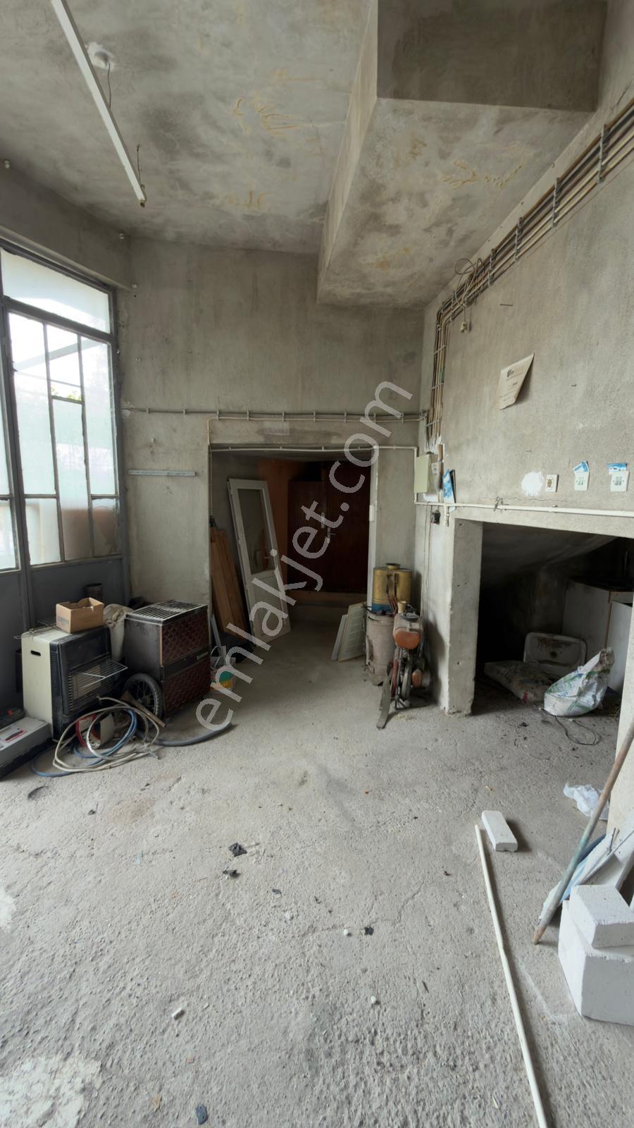 Bergama İslamsaray Mahallesinde Kiralık Dükkan - Görsel 8