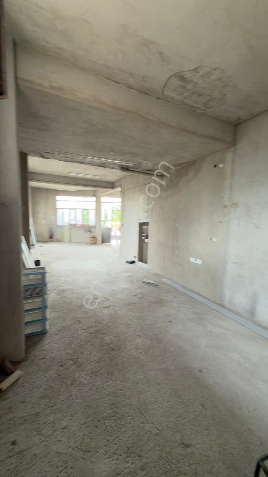 Bergama İslamsaray Mahallesinde Kiralık Dükkan - Görsel 24