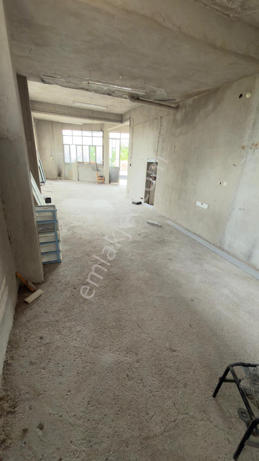 Bergama İslamsaray Mahallesinde Kiralık Dükkan - Görsel 5