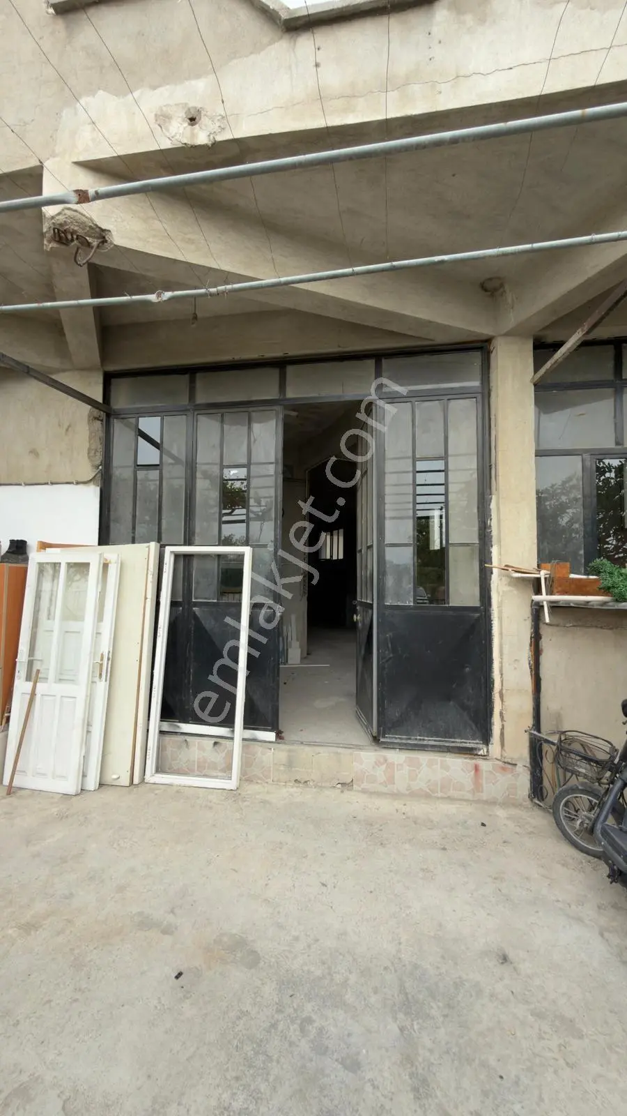 Bergama İslamsaray Mahallesinde Kiralık Dükkan - Görsel 23