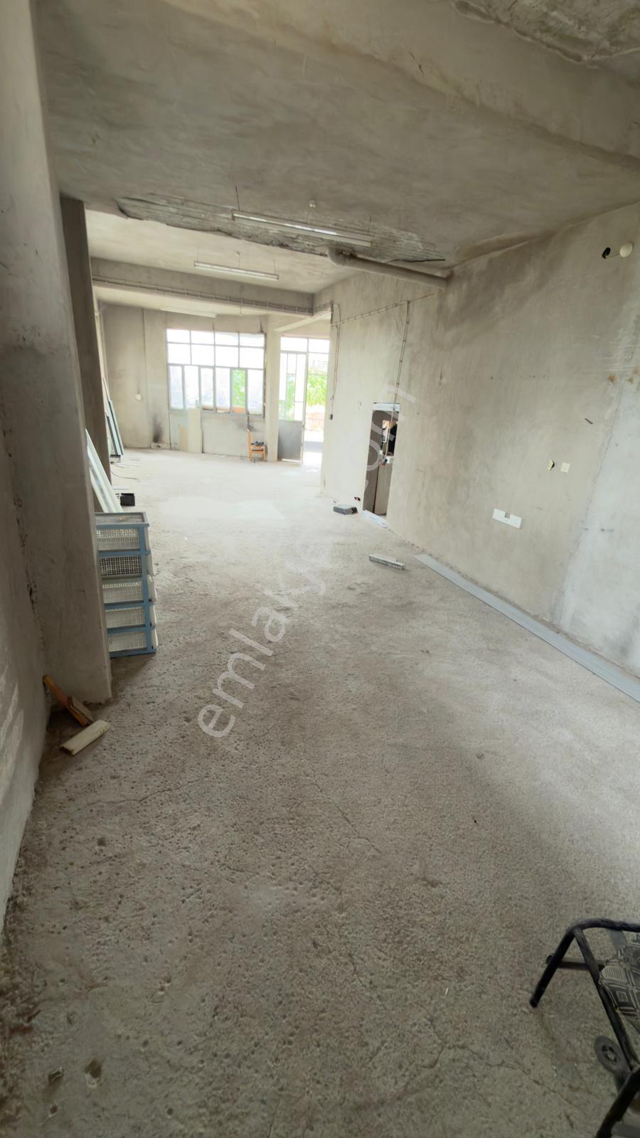 Bergama İslamsaray Mahallesinde Kiralık Dükkan - Görsel 21