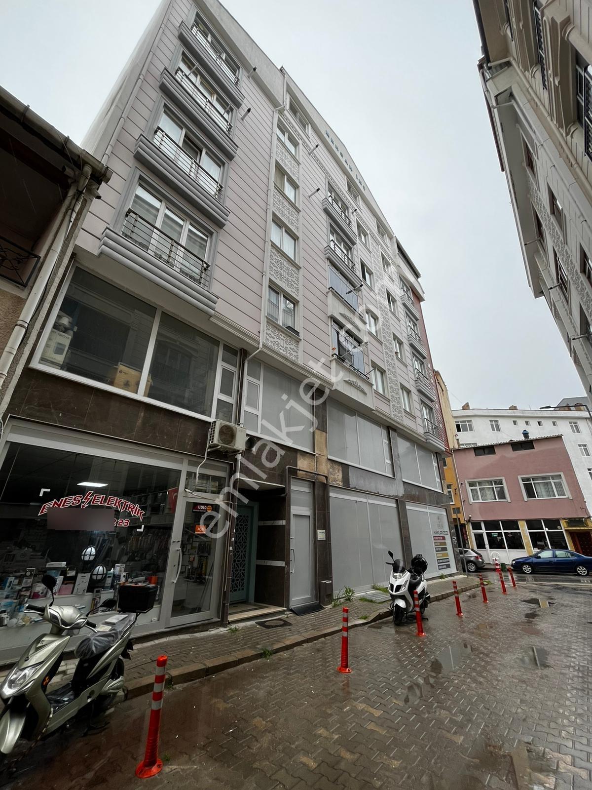 Karakaş Mahallesi Çarşı Merkezi 1+1 Eşyalı Kiralık Daire - Görsel 6