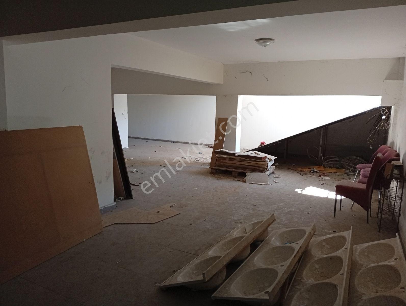 Hızırpaşada Satılık 200 M2 Üst 200 Metre Depolu Dükkan - Görsel 17