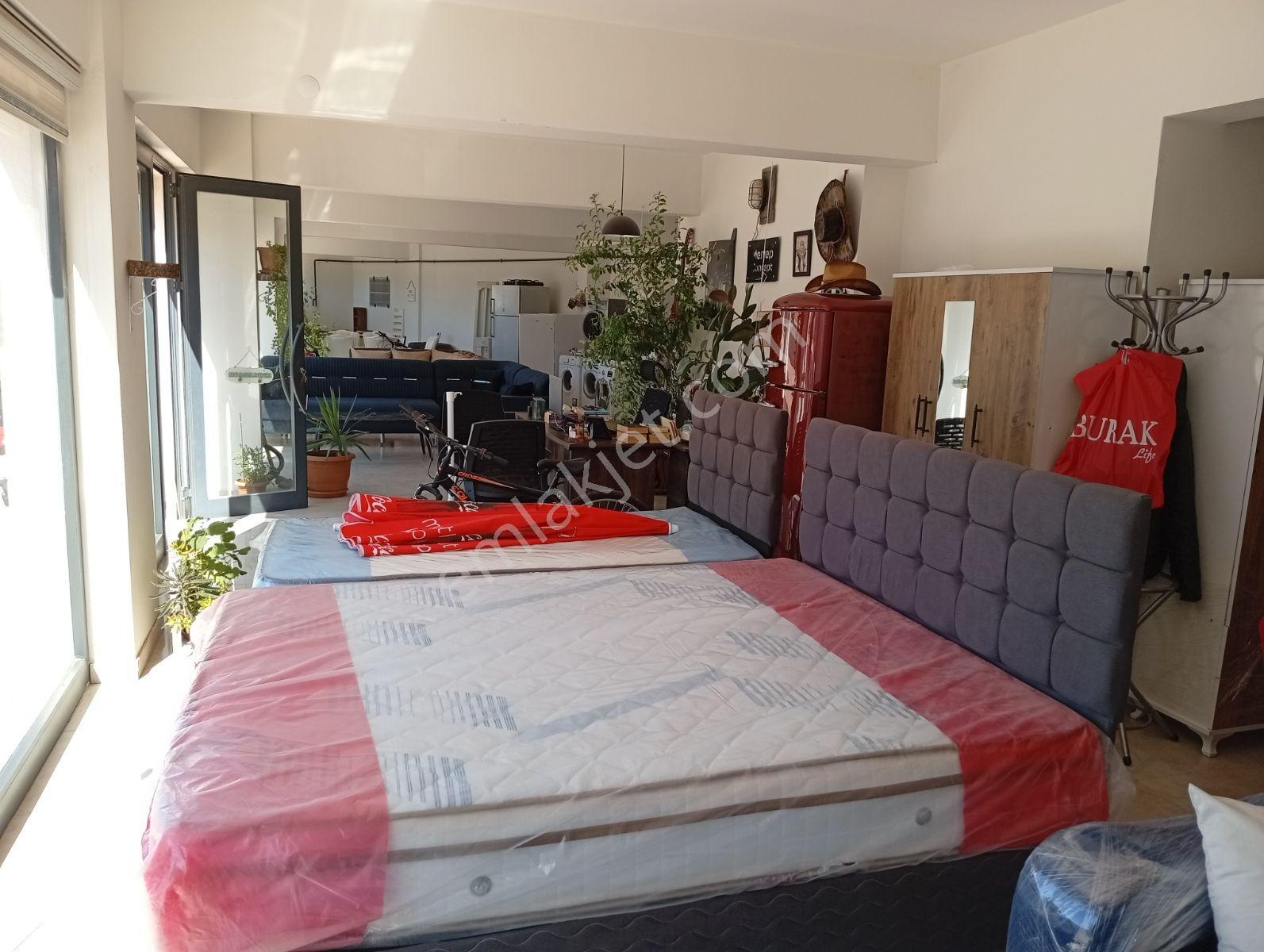 Hızırpaşada Satılık 200 M2 Üst 200 Metre Depolu Dükkan - Görsel 6