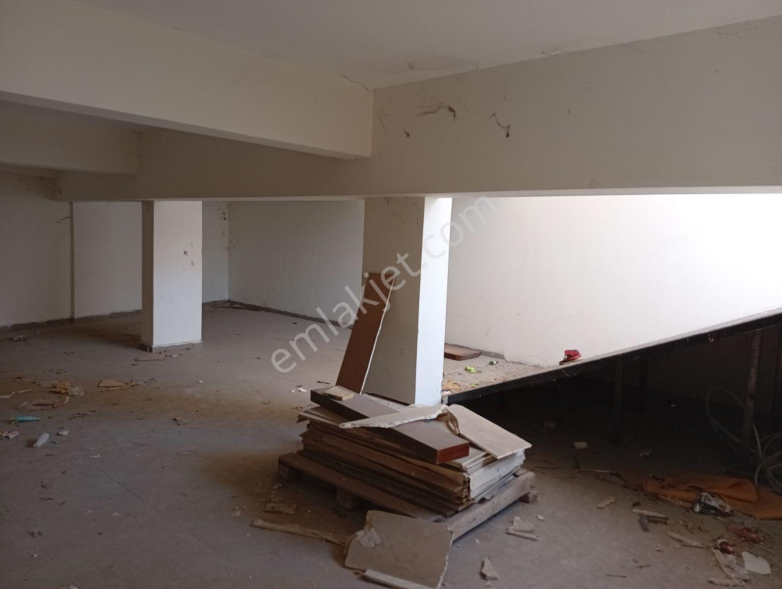 Hızırpaşada Satılık 200 M2 Üst 200 Metre Depolu Dükkan - Görsel 30