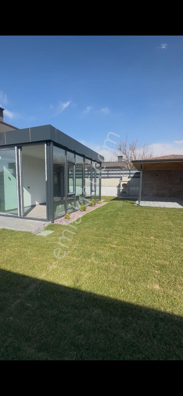 Begendik De Muhteşem Konumda 3+1 Butik Villa - Görsel 11