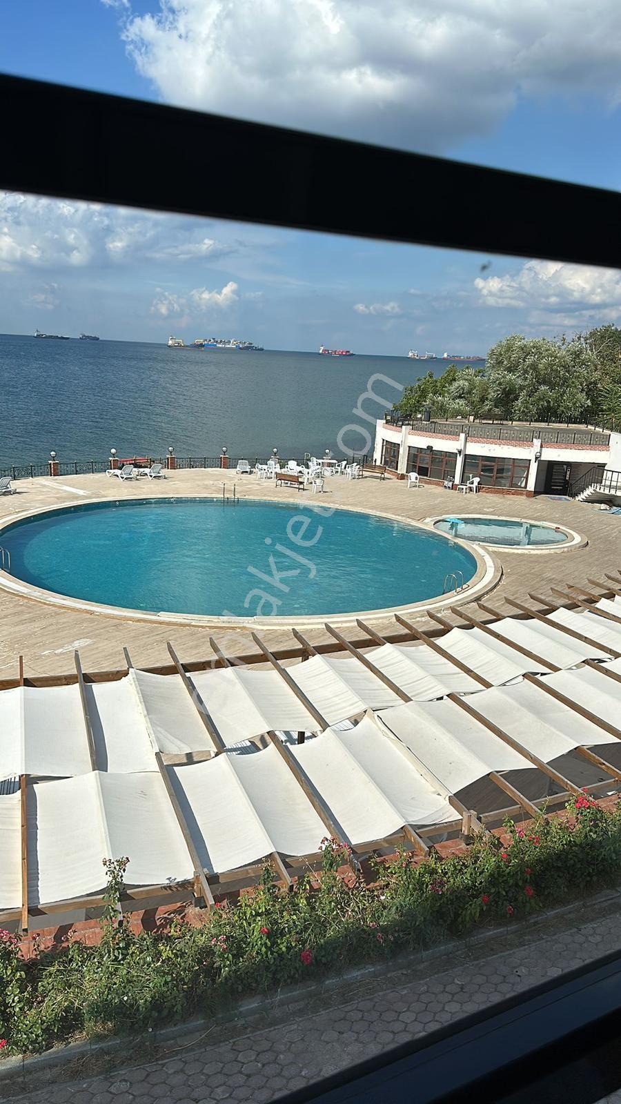 Remax Ten Beylikdüzü Ayçiçeği Sitesi Denize Sıfır Lüks 5+2 Villa - Görsel 4