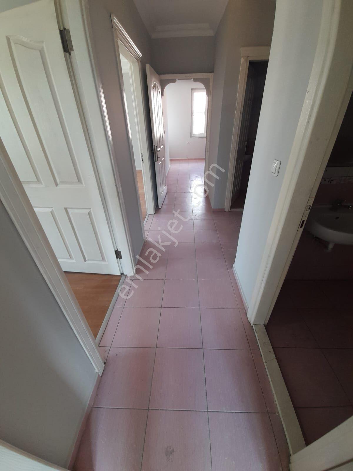 Yeniemekte Firsat Daire 2+1 Herseyi Ayri Katta Daire - Görsel 13