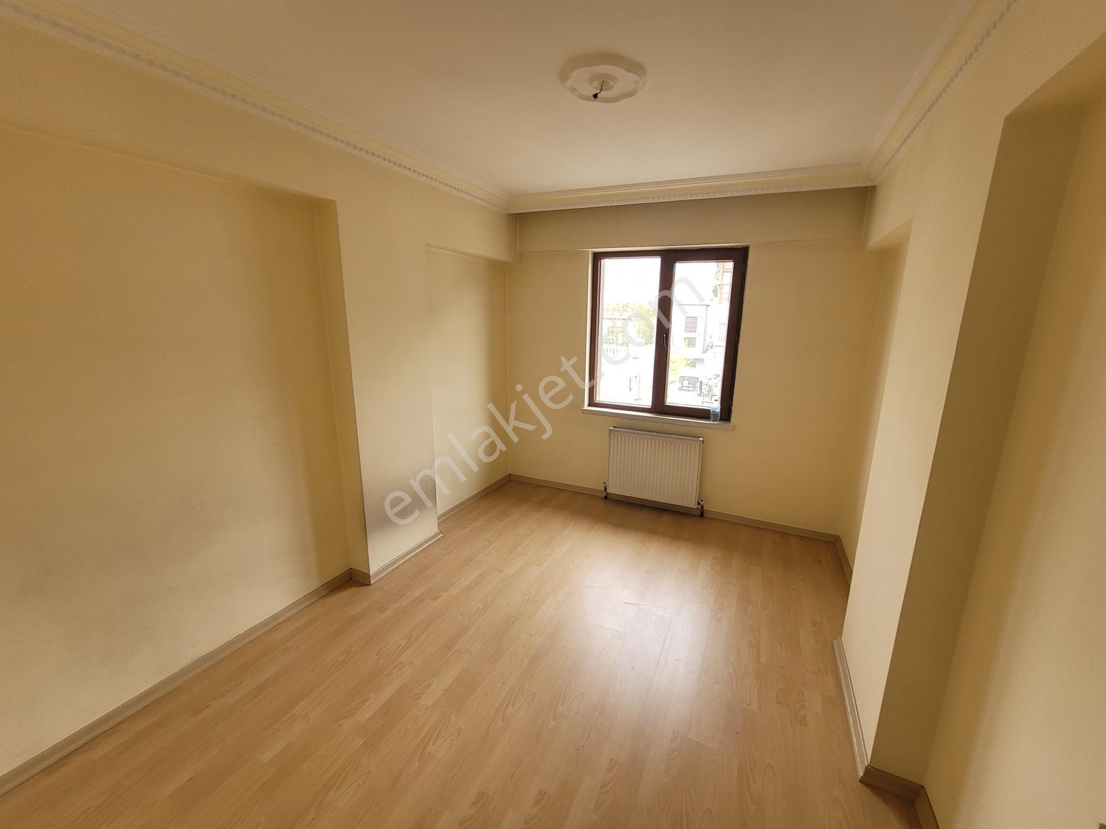 Ayvalı'nın En Merkezi Yerinde Şehir Manzaralı 4 Oda 1 Salon !!! - Görsel 14
