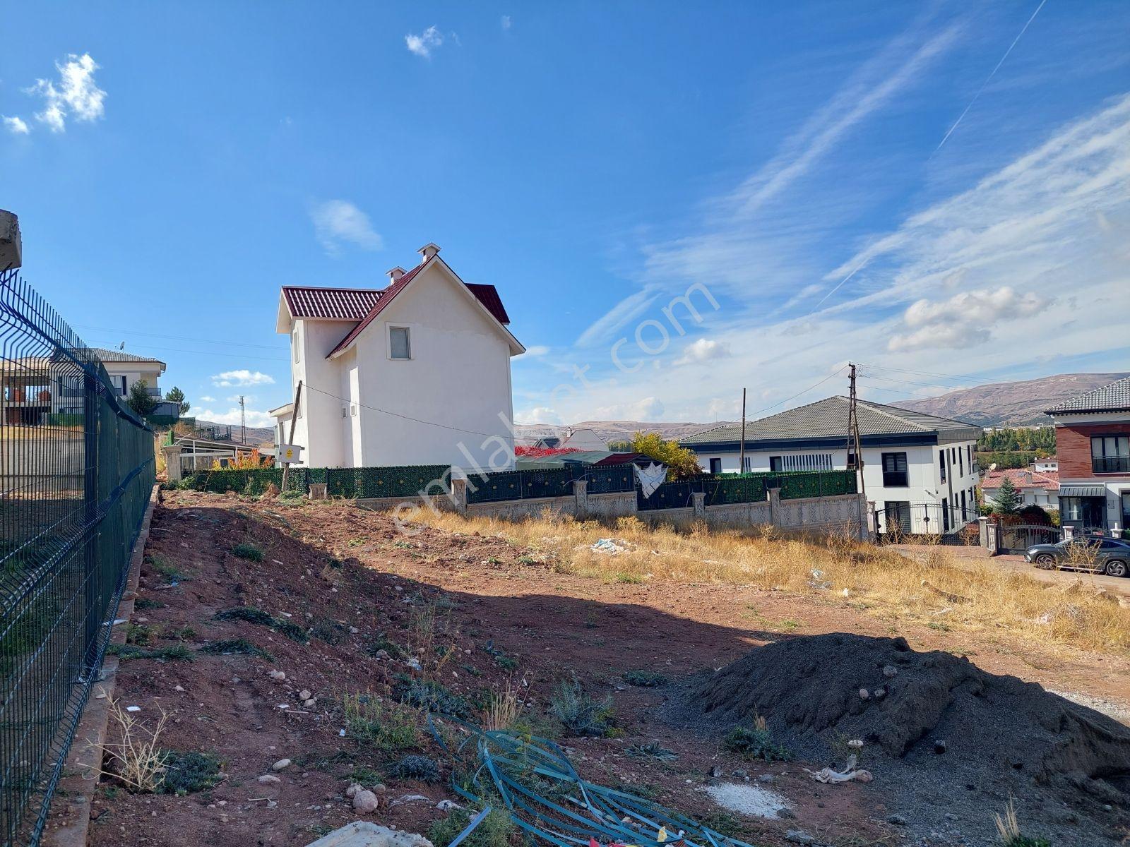 Karşıyakada 342 M2 Çevresi Villa Yapılı Satılık Arsa - Görsel 7