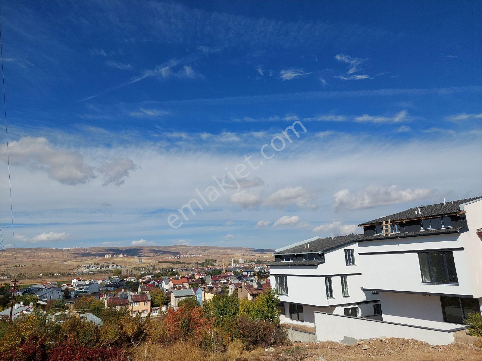 Karşıyakada 342 M2 Çevresi Villa Yapılı Satılık Arsa - Görsel 3