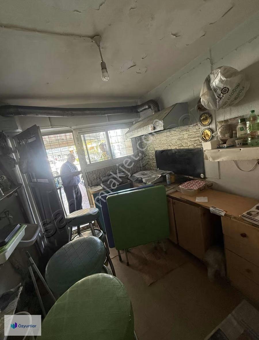 "özyurtlardan" Manisanın En İşlek Noktasında Kiralık Dükkan - Görsel 3