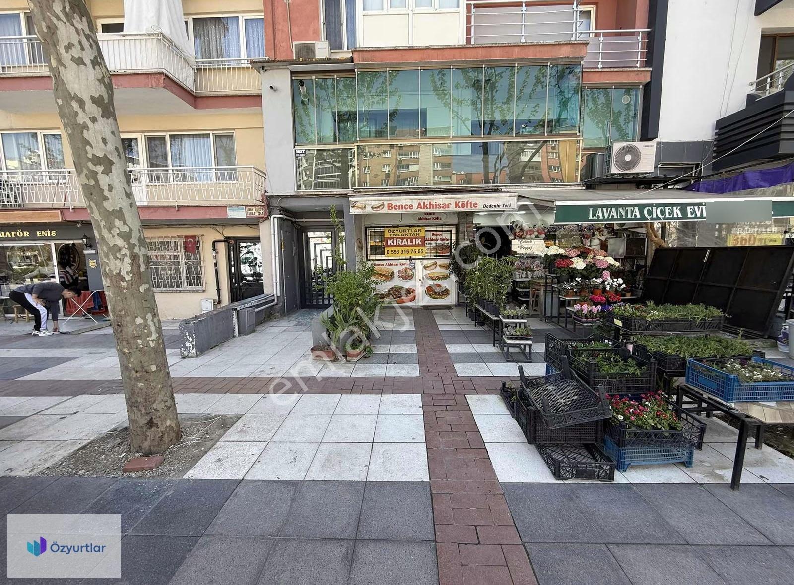 "özyurtlardan" Manisanın En İşlek Noktasında Kiralık Dükkan