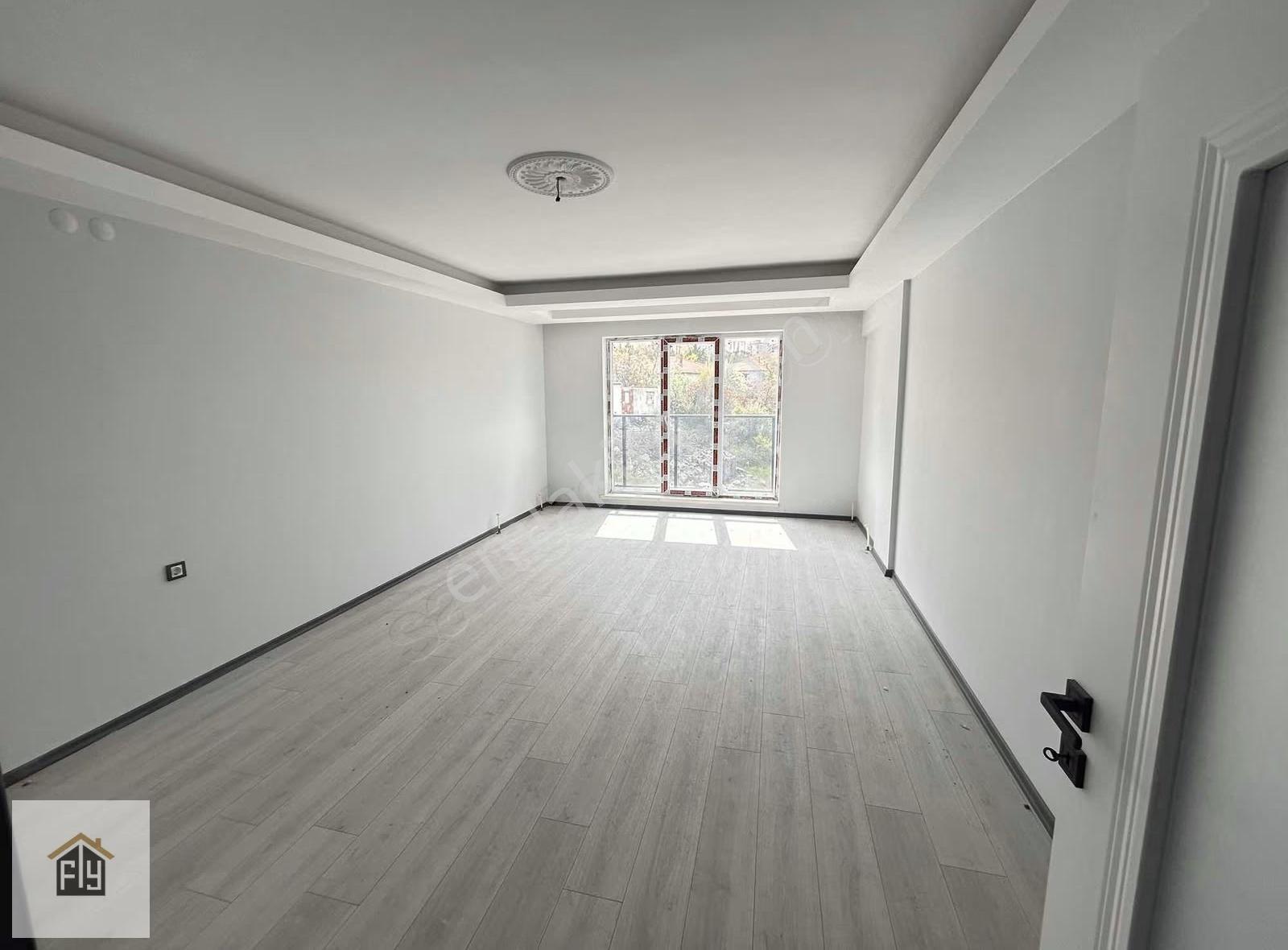 F&y'den At Çifliği Yakını Sıfır Ultra Geniş 3+1 Orta Kat Daire
