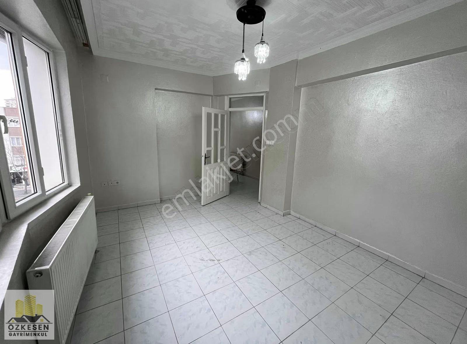 Özkesen Gayrimenkul'den Satılık 2+1 Geniş Bakımlı Daire - Görsel 12