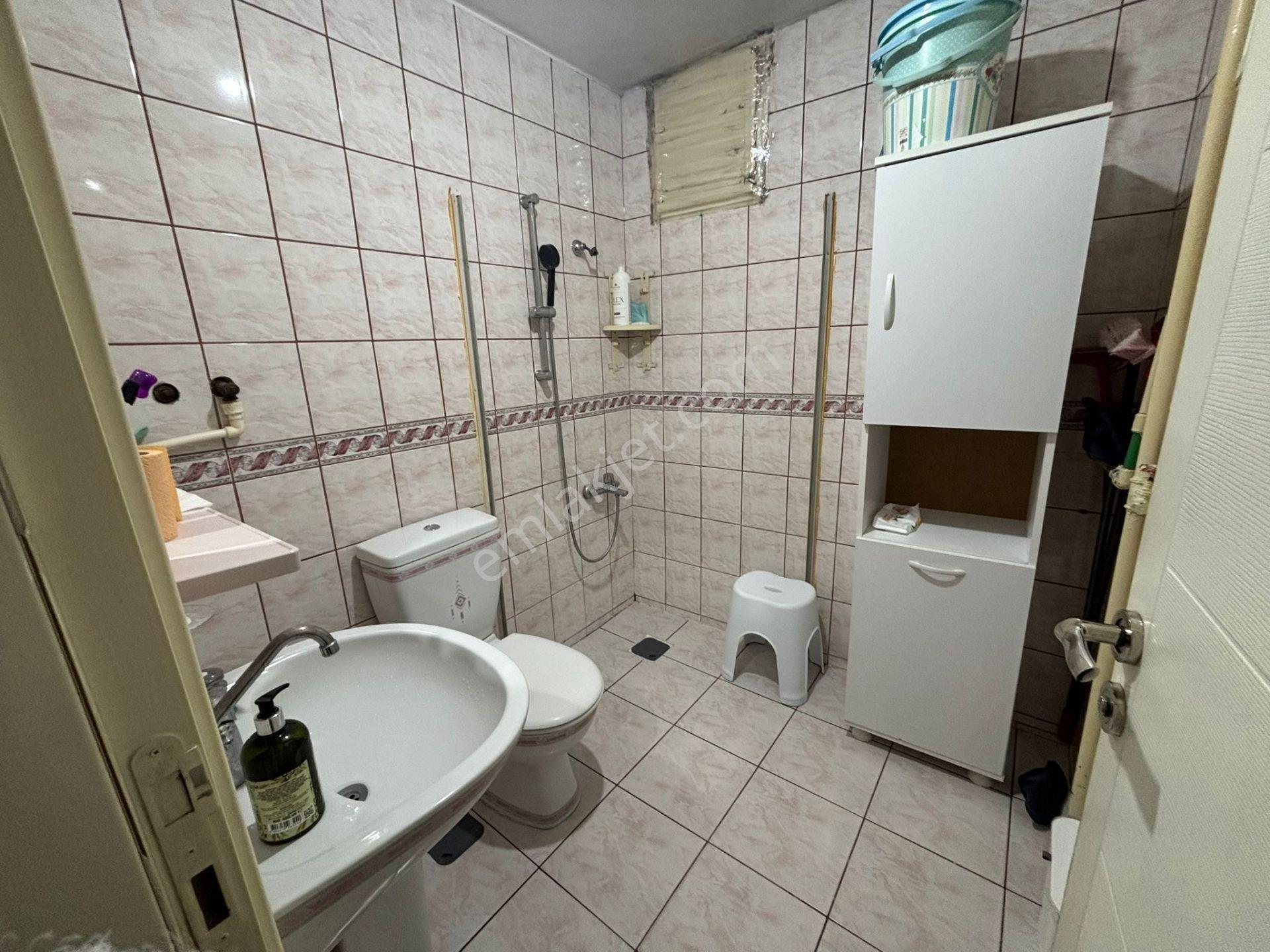 Emrah Çiftci'den Selçuklu Binkonutlar Mah.eyüp Sultan Cad.yanı Satılık 2+1 Bakımlı Kombili Daire - Görsel 25
