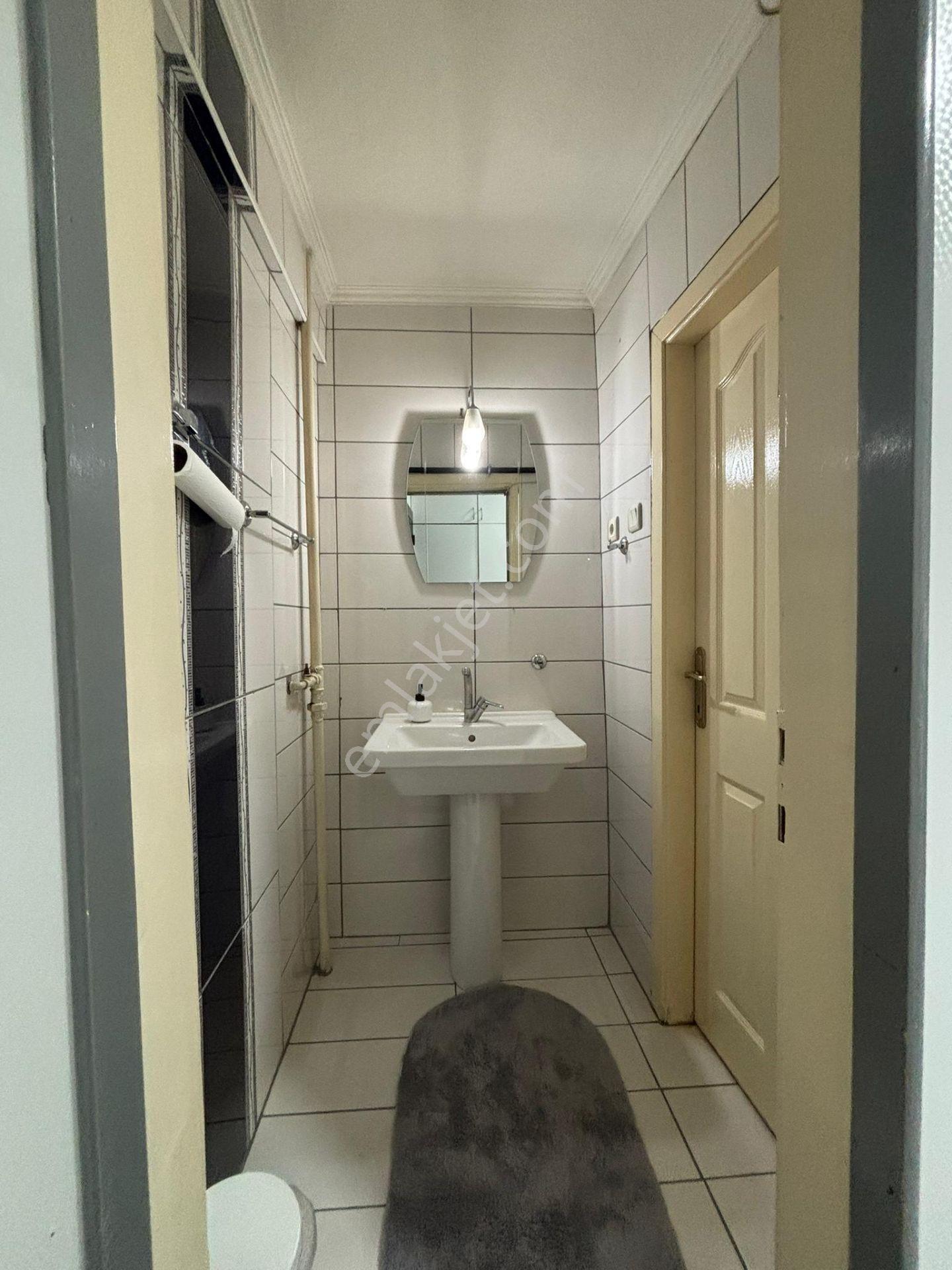 Emrah Çiftci'den Selçuklu Binkonutlar Mah.eyüp Sultan Cad.yanı Satılık 2+1 Bakımlı Kombili Daire - Görsel 23
