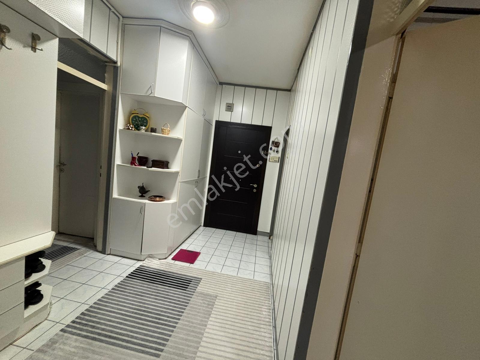 Emrah Çiftci'den Selçuklu Binkonutlar Mah.eyüp Sultan Cad.yanı Satılık 2+1 Bakımlı Kombili Daire - Görsel 15