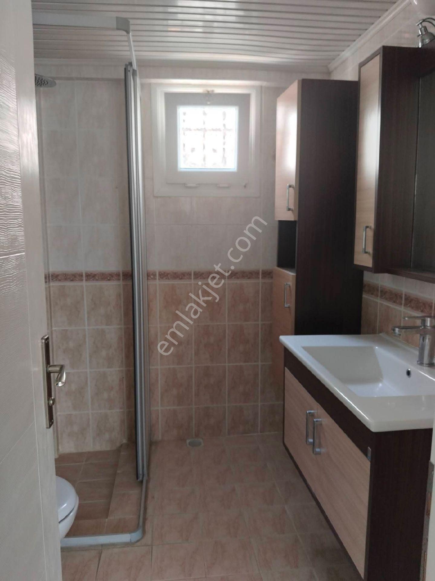 İzmir Menderes Özdere Paşa Plajı'nda 4 Ailenin Kalabileceği Lüks Villa - Görsel 13