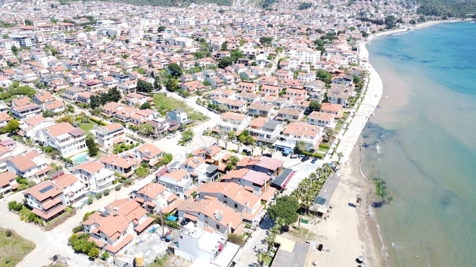 İzmir Menderes Özdere Paşa Plajı'nda 4 Ailenin Kalabileceği Lüks Villa - Görsel 5