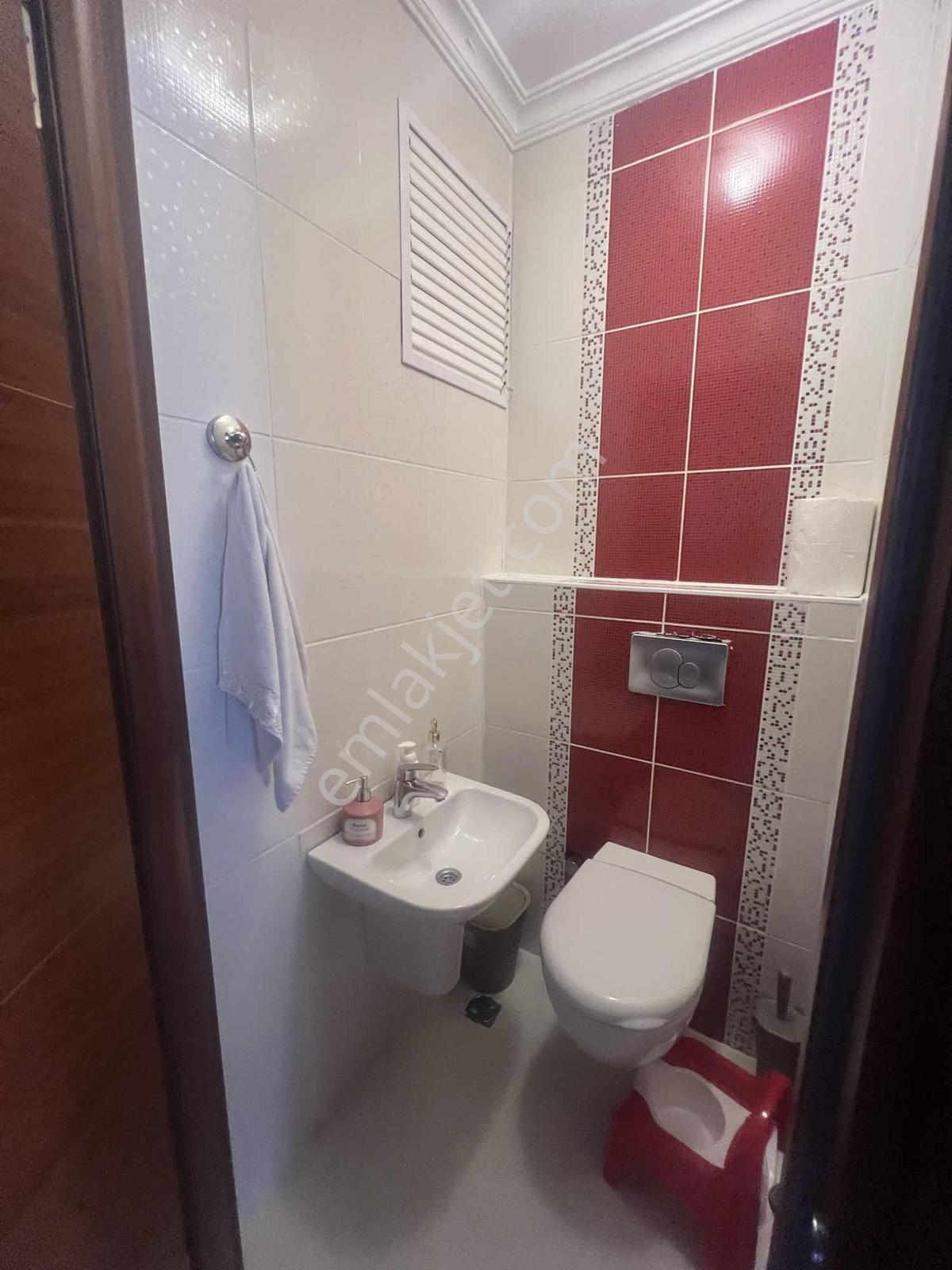 Elite'den Butik Sitede Kısmi Boğaz Manzaralı Daire - Görsel 13