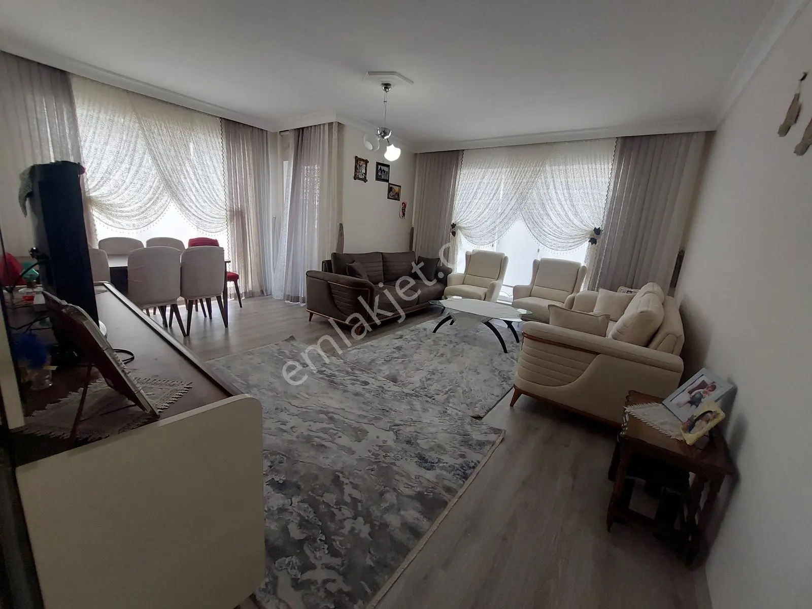 Lider Emlaktan Satılık Lüx Daire 3+1 Ful Yapılı