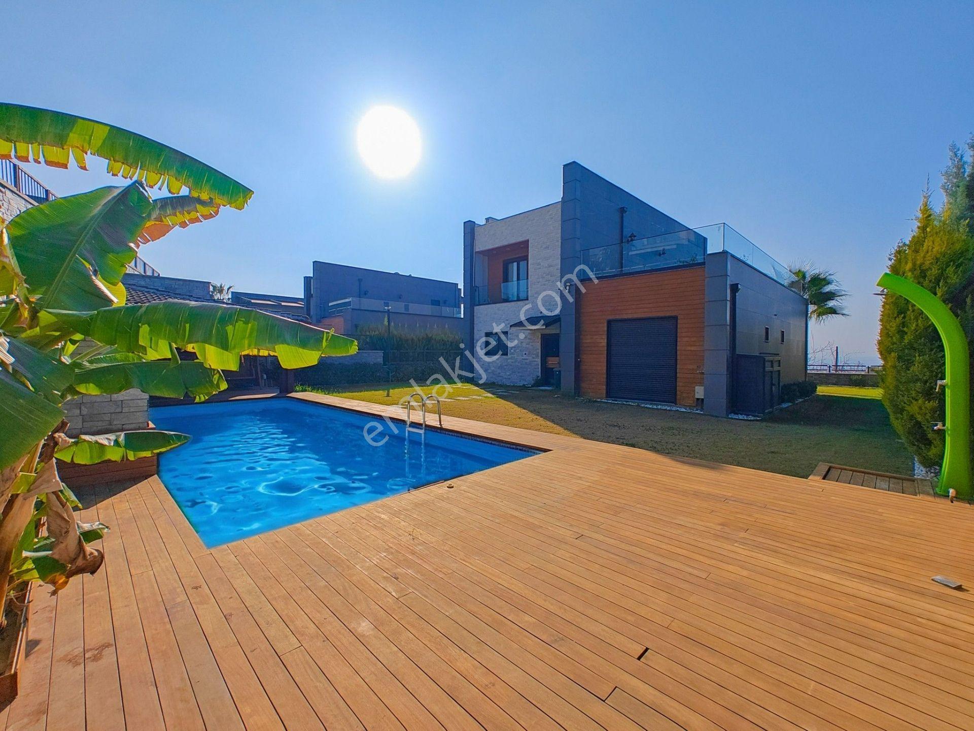 Kuşadası Soğucak Deniz Manzaralı Özel Havuzlu Satılık Lüks Villa - Görsel 6