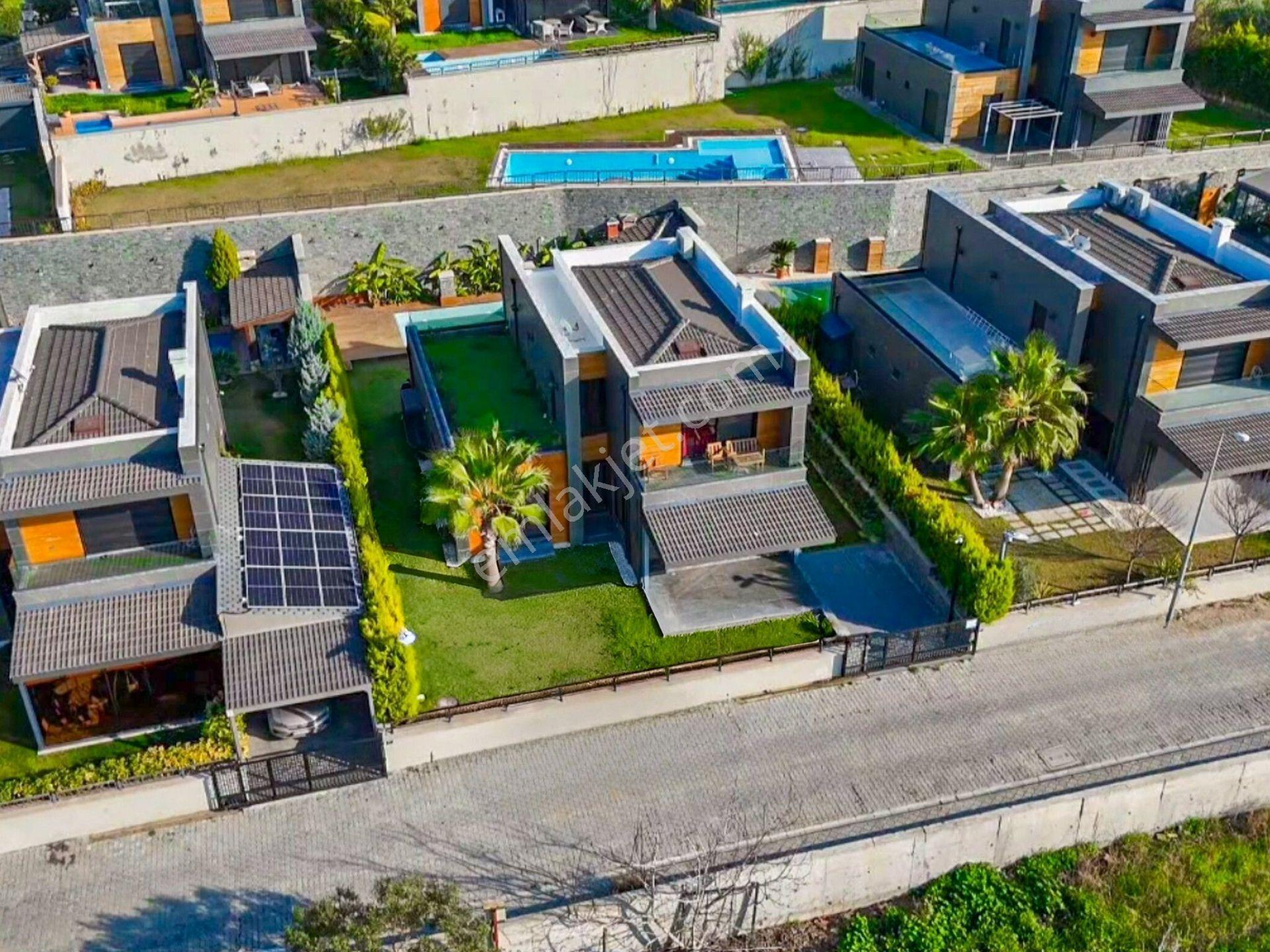 Kuşadası Soğucak Deniz Manzaralı Özel Havuzlu Satılık Lüks Villa - Görsel 3