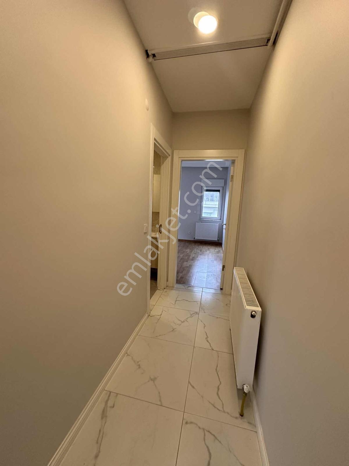 Caddebostan Sahilde Yeni Bina 1+1 60 M2 Ebeveynli Boş - Görsel 8