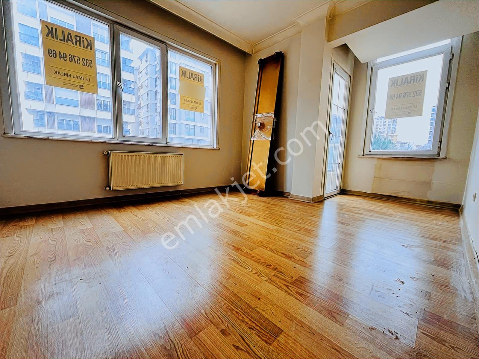 Lf İmaj Bostancı Minibüs Caddesi Üzerinde Balkonlu Geniş 2+1 - Görsel 24