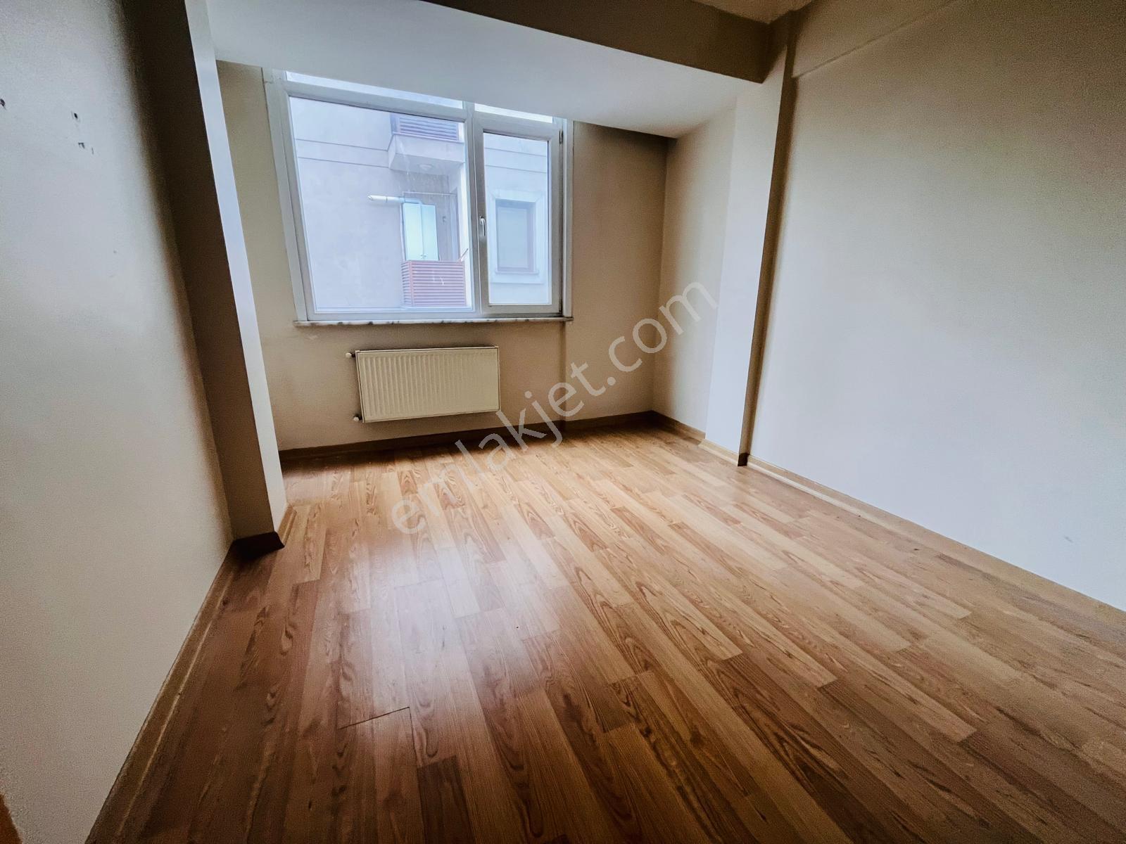 Lf İmaj Bostancı Minibüs Caddesi Üzerinde Balkonlu Geniş 2+1 - Görsel 29