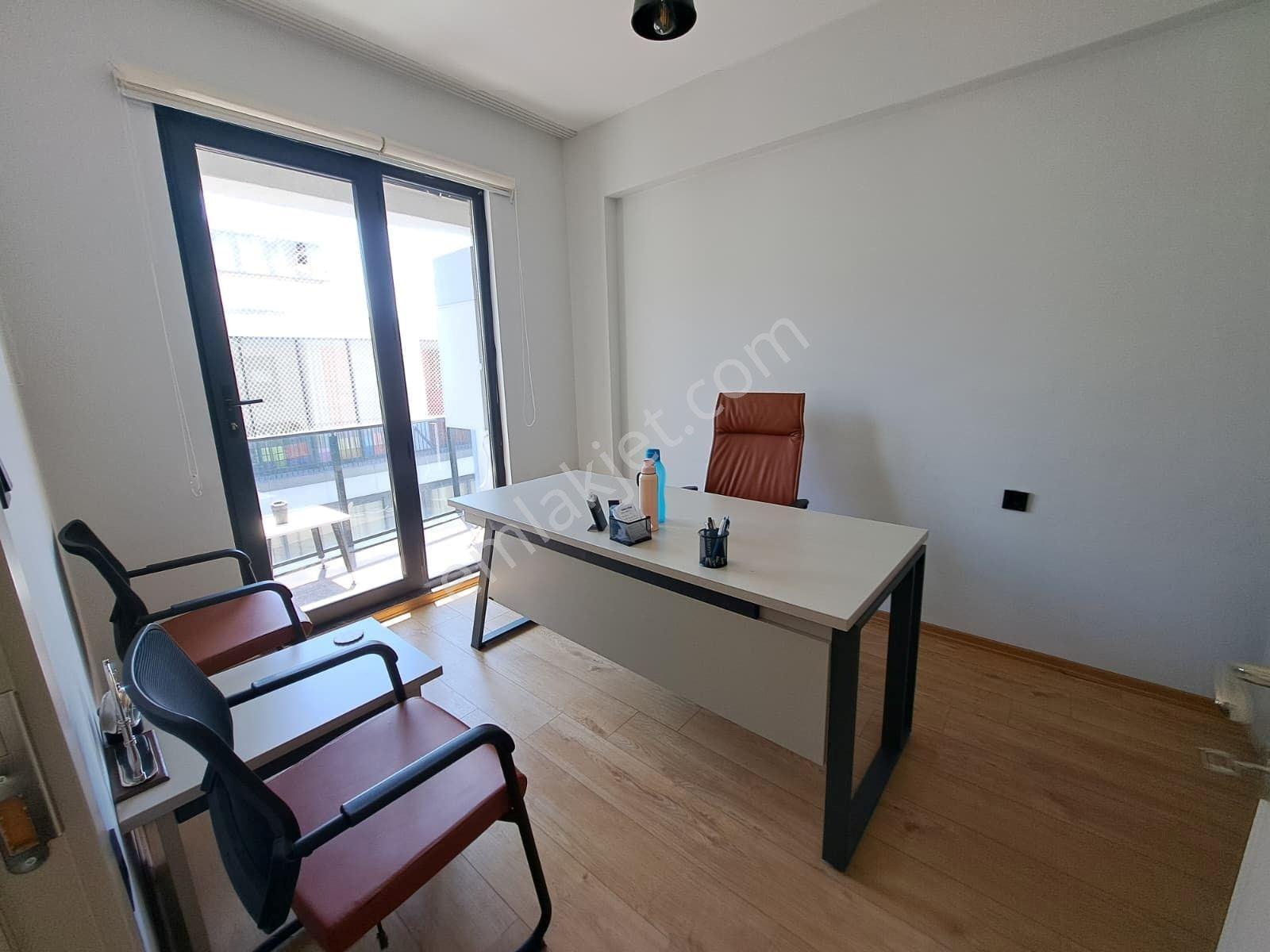 Nilüfer Özlüce Bulvar Ceylan Plus Kiralık Ofis Mobilyalı 1+1 - Görsel 21