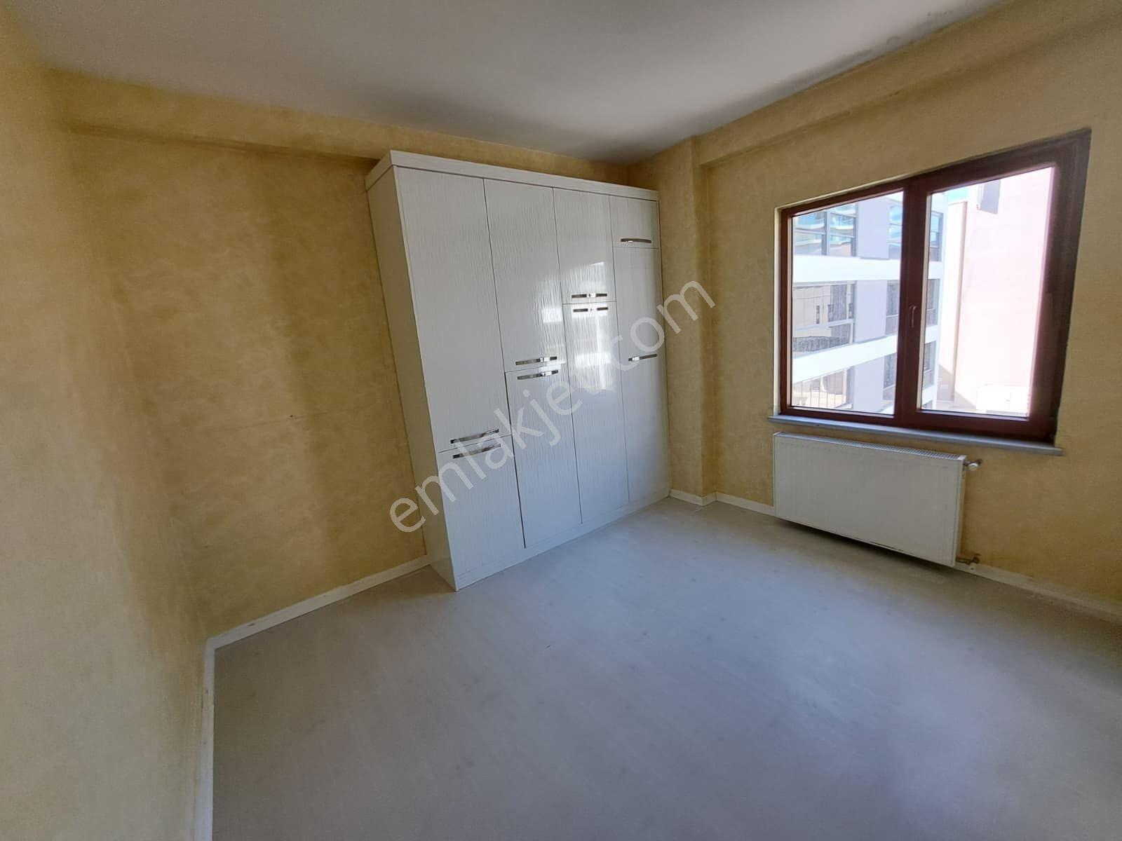 Özlüce Bulvarında Satılık Ofis Büro 3+1 160 M2 Daire - Görsel 17