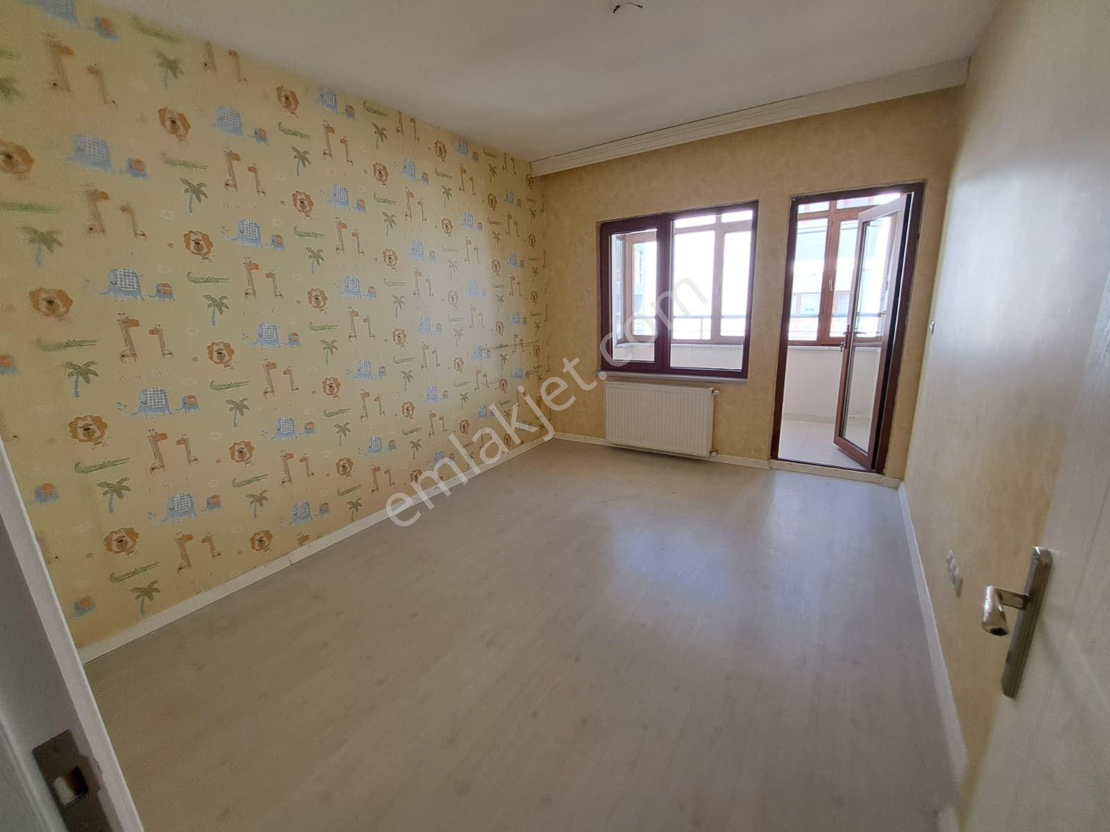 Özlüce Bulvarında Satılık Ofis Büro 3+1 160 M2 Daire - Görsel 21