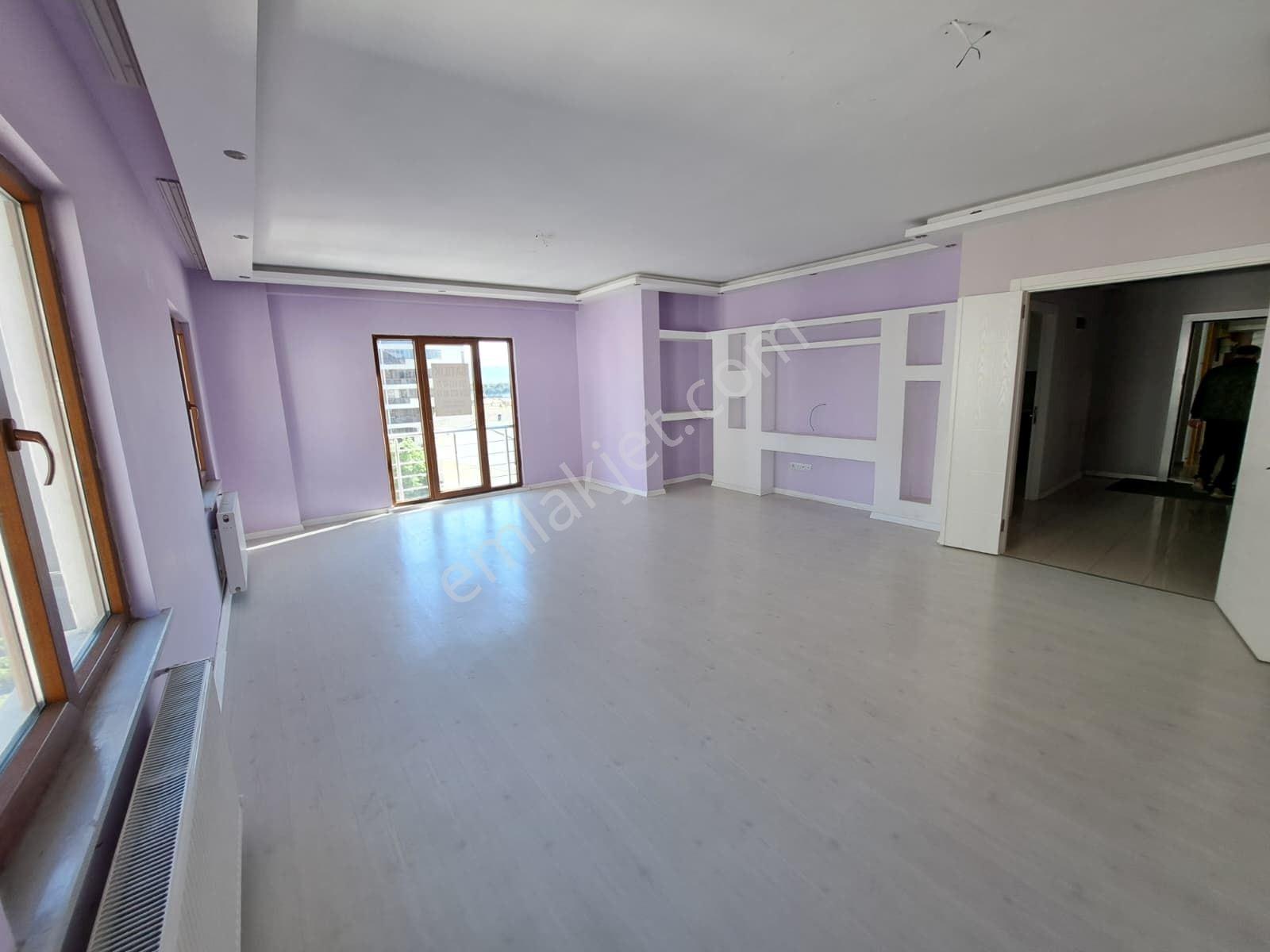 Özlüce Bulvarında Satılık Ofis Büro 3+1 160 M2 Daire - Görsel 8